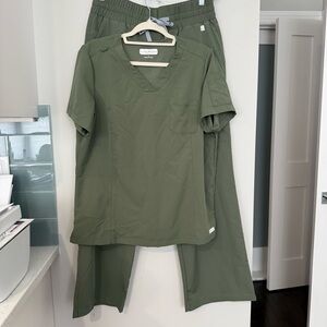 Uniform Advantage Women’s Scrub Set, Large, Light Olive